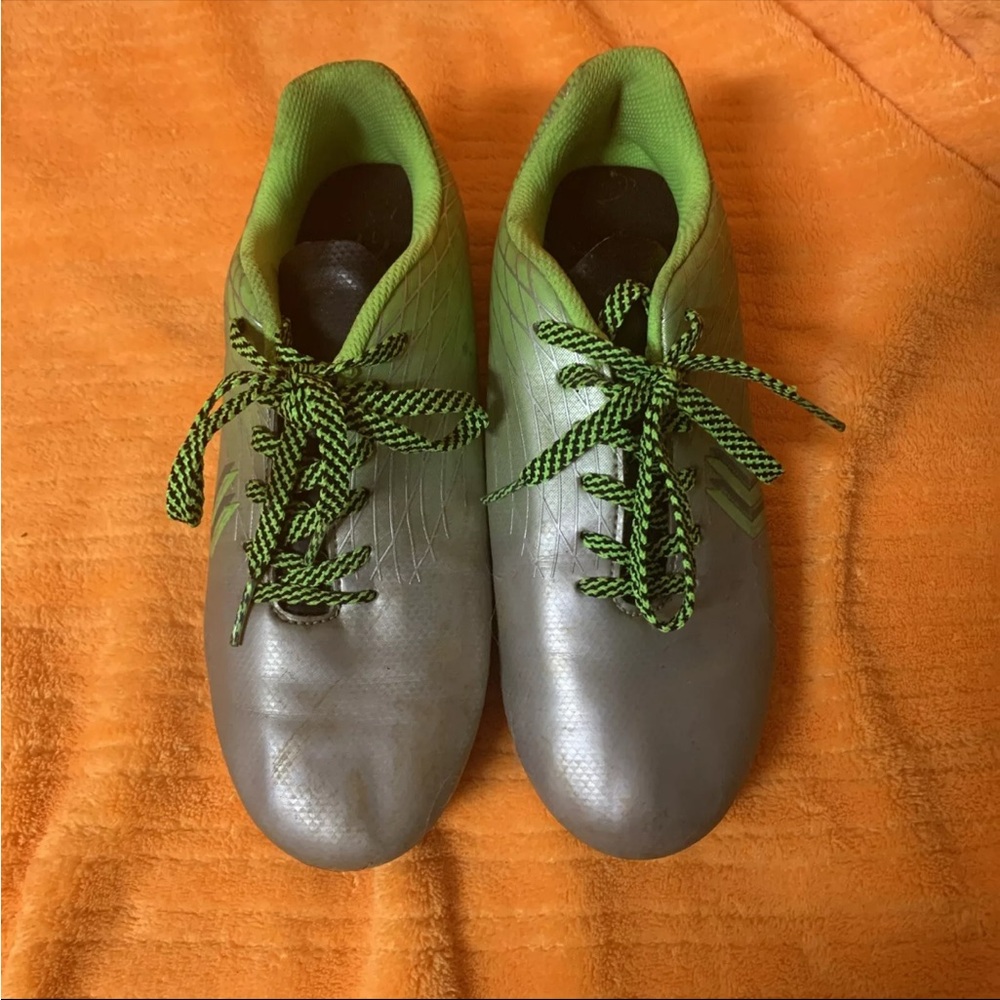 Unisex DSG Soccer Baseball Cleats Green Silver Dicks Sporting Goods size 5